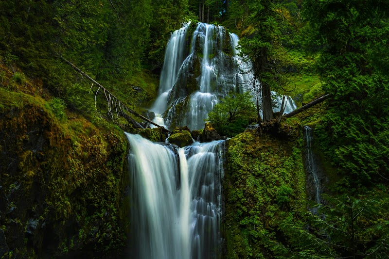 Hyas Creek Falls