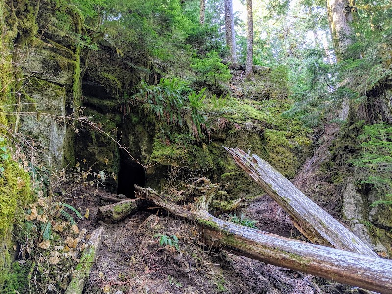 Iron Creek Falls