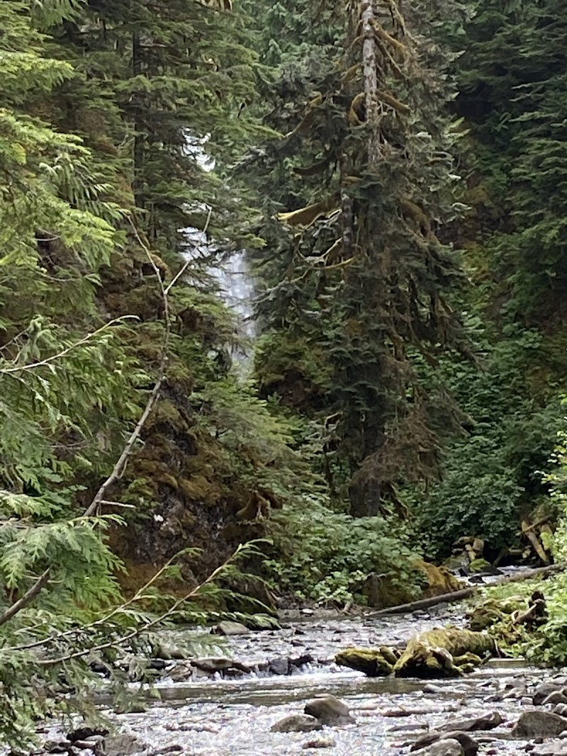 Mazama Falls