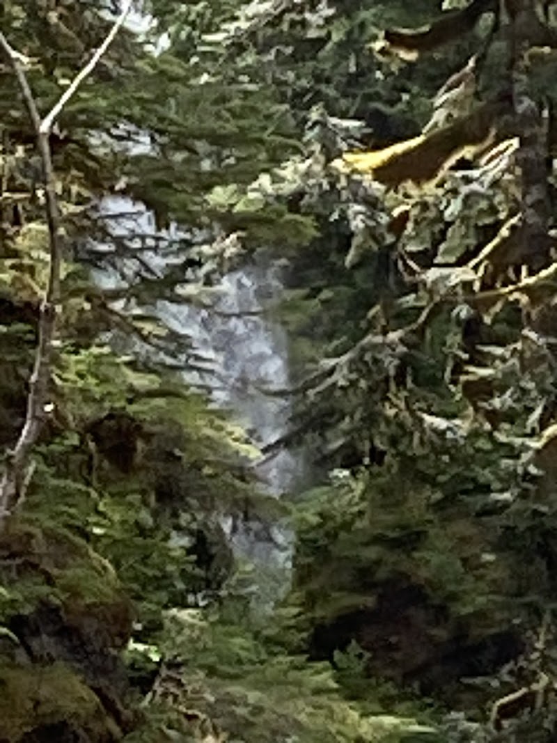 Mazama Falls