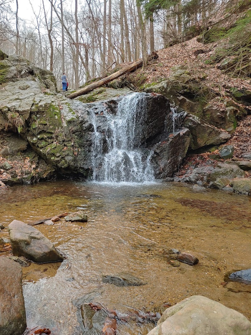 Switchback Cascades